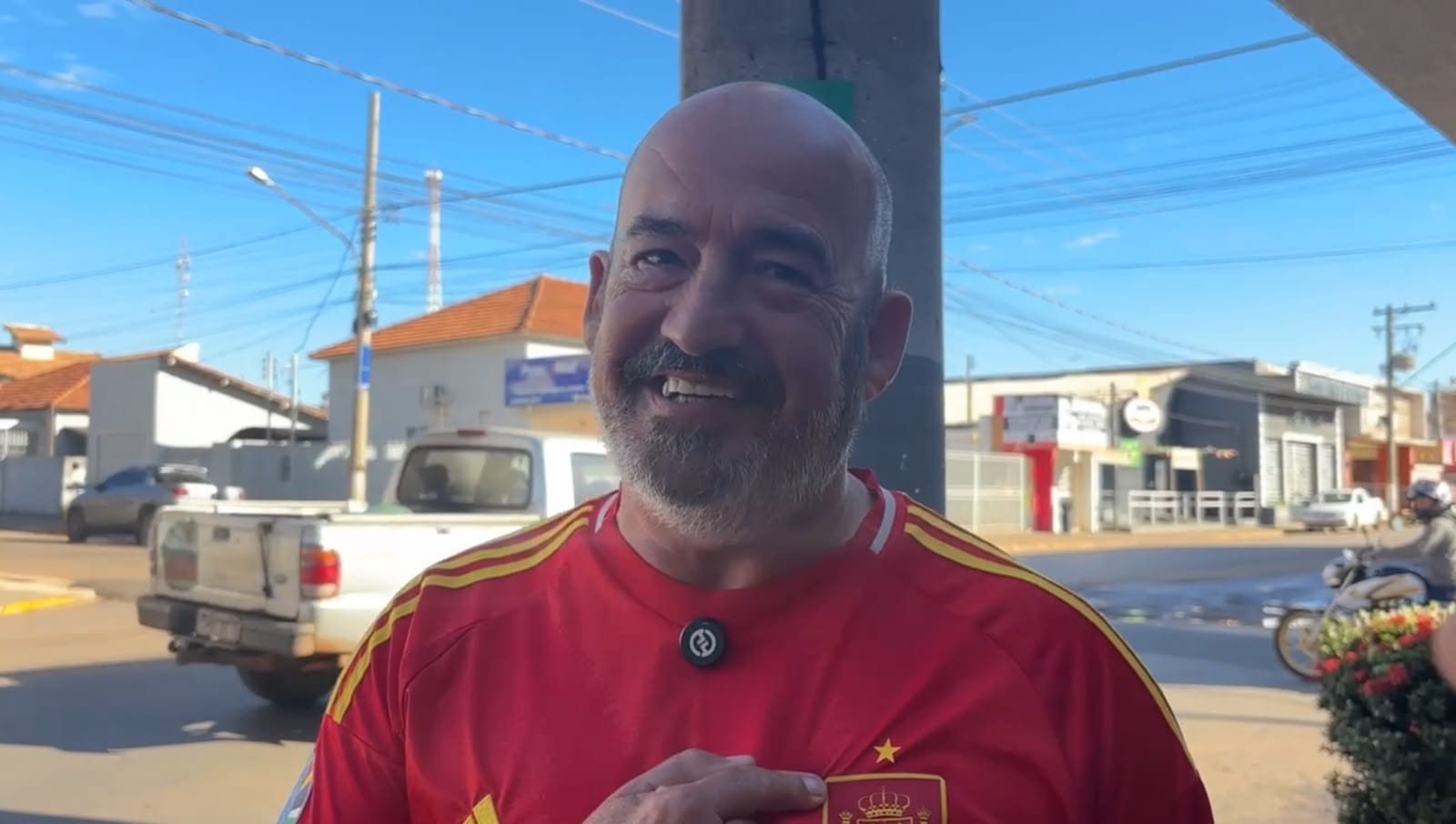 Espanhol radicado em Aparecida do Taboado festeja título mundial da seleção e relembra amizade com técnico Luís de la Fuente - Imagem do artigo