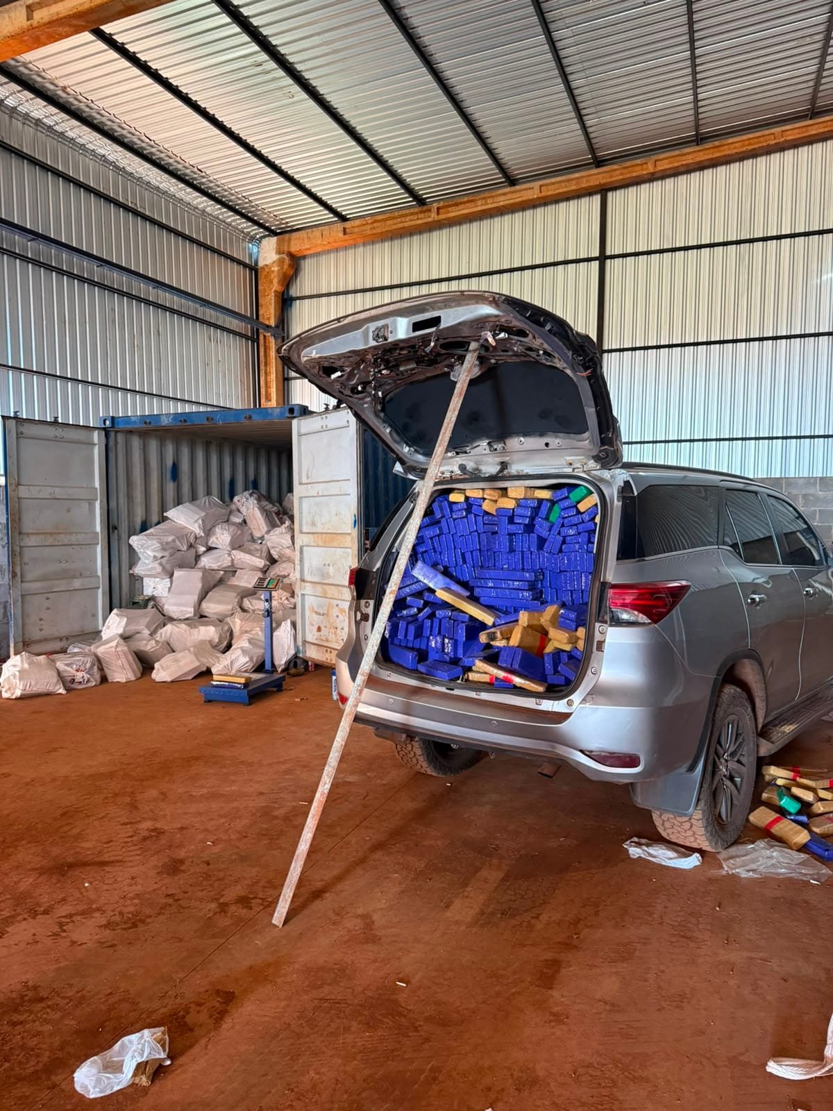PRF encerra entreposto de drogas em Dourados e apreende cerca de 10 toneladas de maconha - Imagem do artigo
