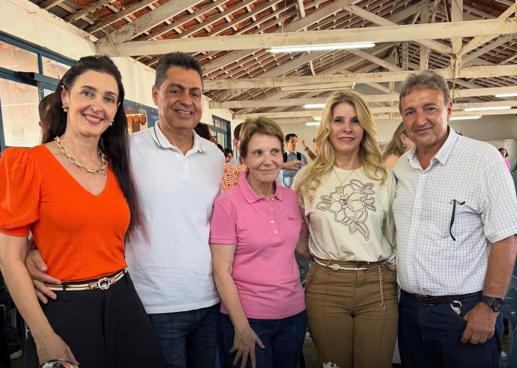 Tereza Cristina apoia Flávio Bolsonaro e mira presidência do Senado
