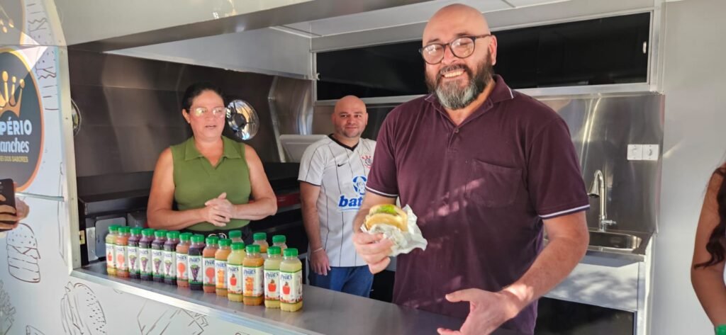 Império Lanches recebe trailer e apoio para expandir negócios em Campo Grande