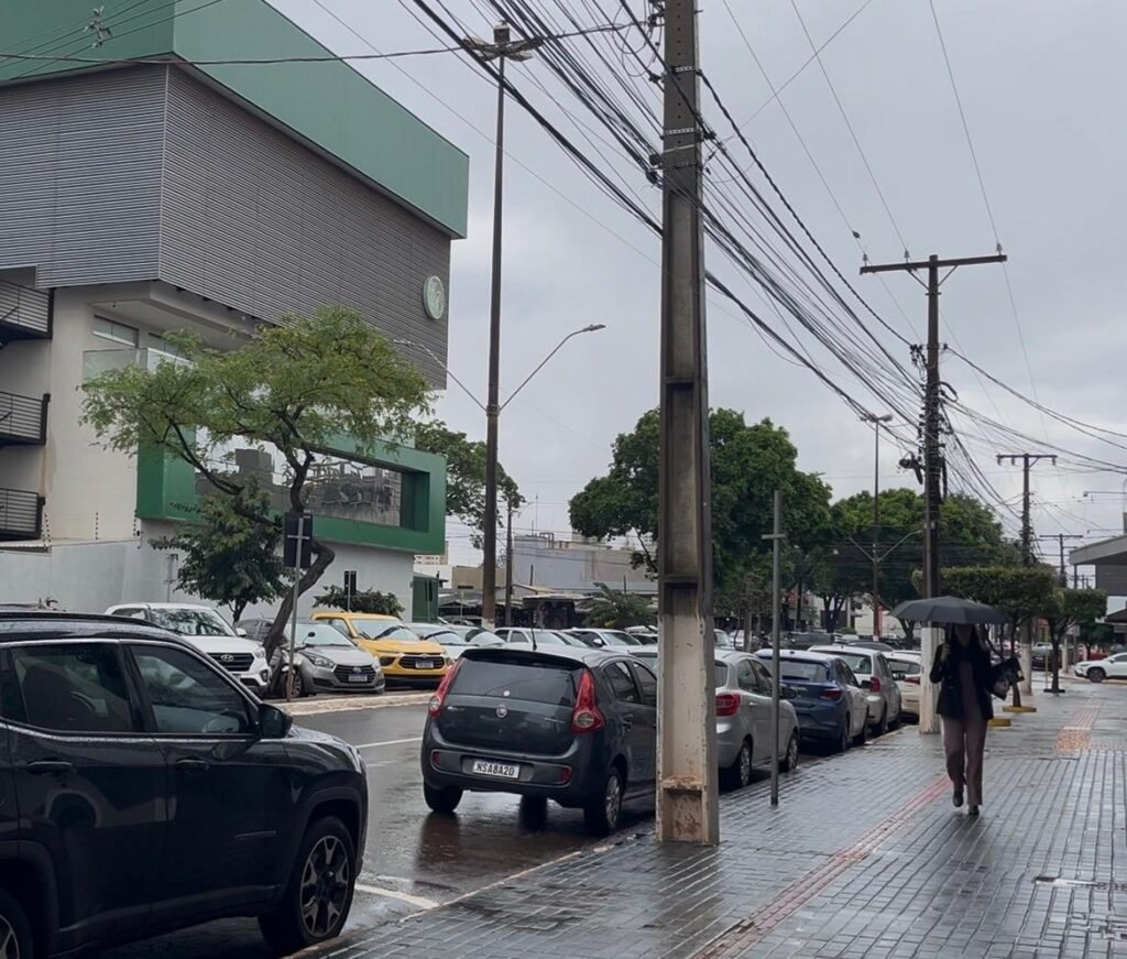 Dourados recebe alerta de tempestade com ventos de até 100 km/h