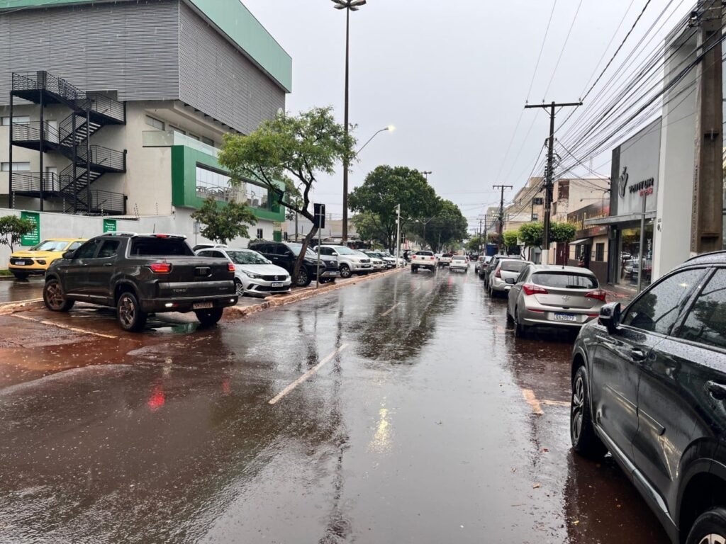 Inmet mantém alerta de perigo por tempestade em Dourados até 20 de setembro