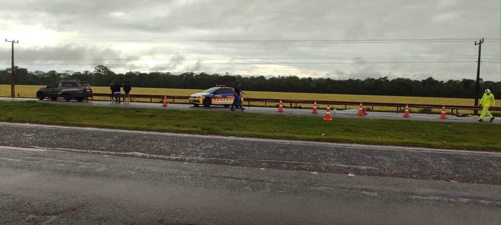 Morador de Dourados morre em colisão entre motocicleta e carreta na BR-163