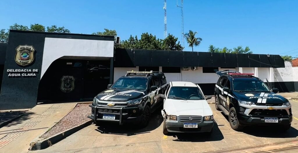 Jovem de 18 anos é preso em Água Clara com carro furtado, drogas e três adolescentes