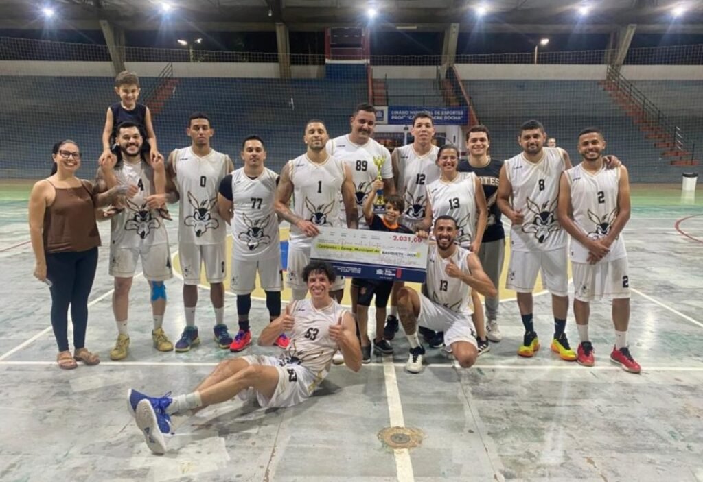 Coyotes conquista título municipal de basquete em Três Lagoas