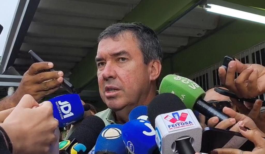 Eduardo Riedel reeleito governador de MS no 1º turno